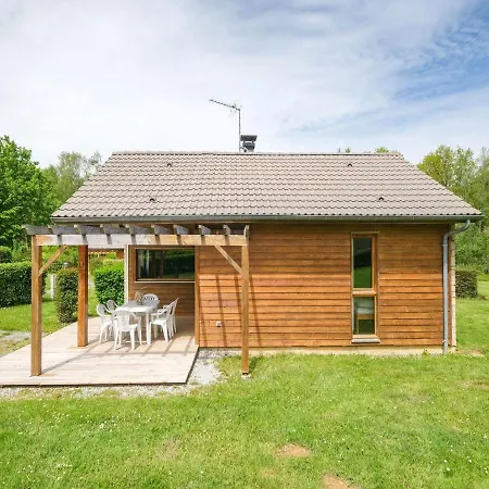 بيت للعطل Charming In Le Petit With Covered Terrace *